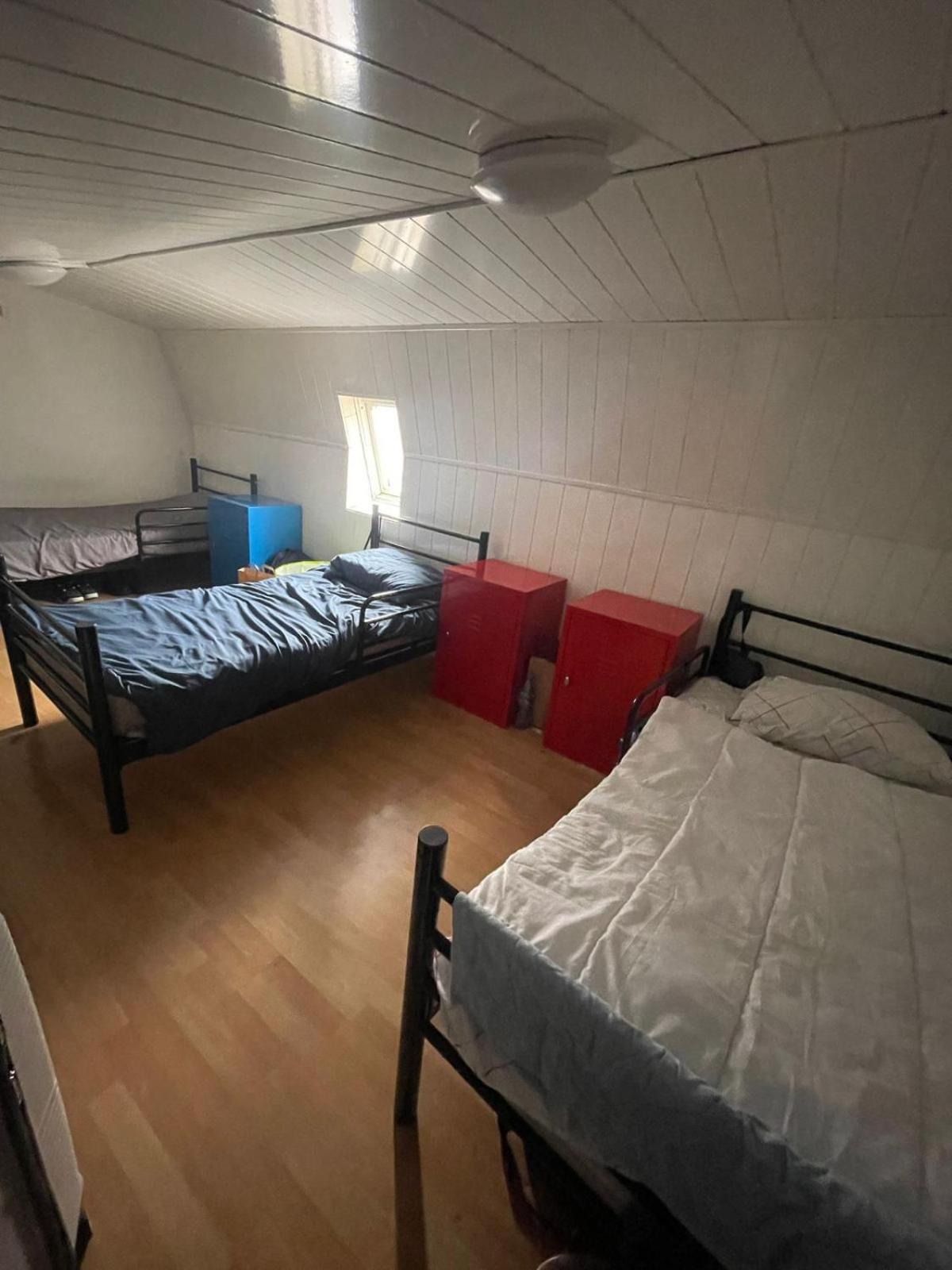 Eden Life Hostel *